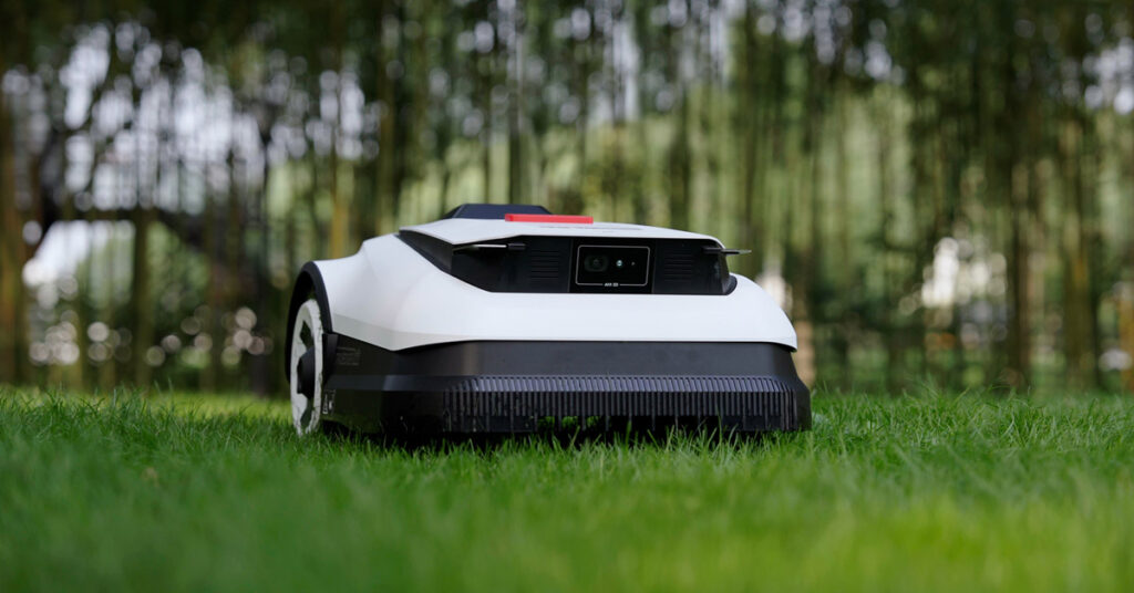 GOAT A1600 RTK Ecovacs Robot tondeuse